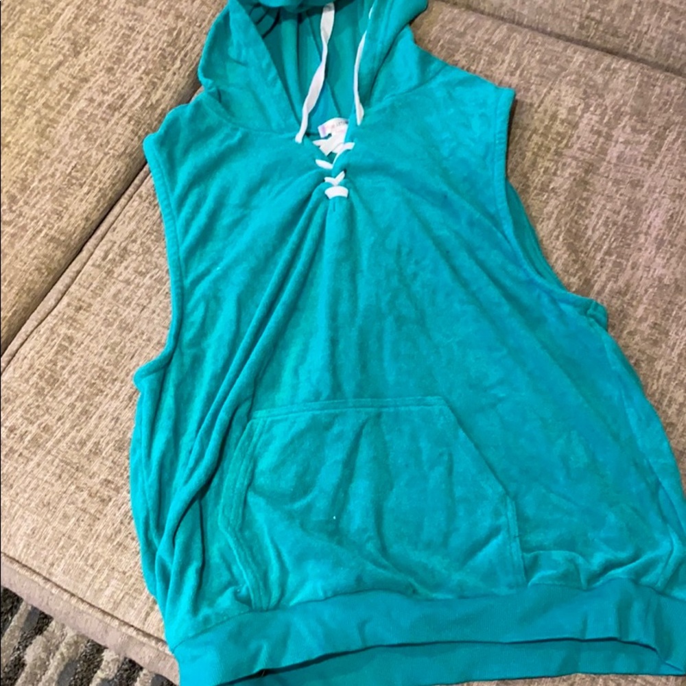 Short sleeve pullover